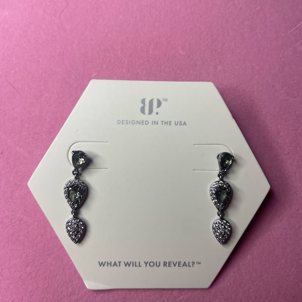 Earring bundle - Picture 11 of 16